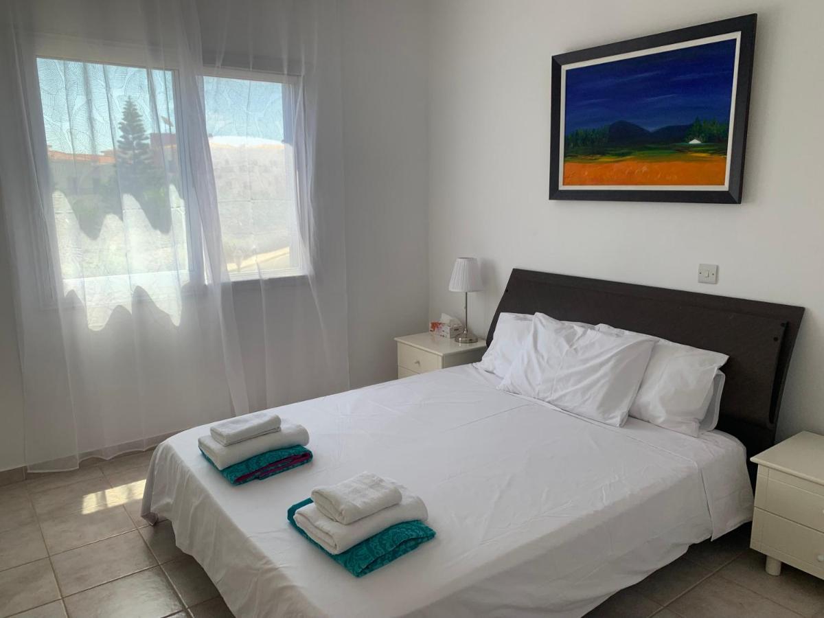 Kings Palace - Stylish, Modern 2 Bed With Sea Views Paphos Extérieur photo