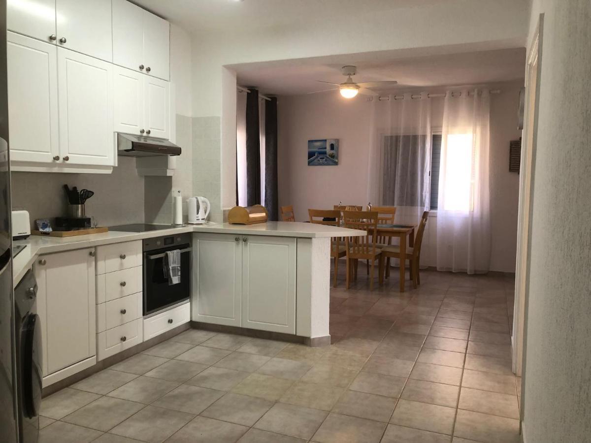 Kings Palace - Stylish, Modern 2 Bed With Sea Views Paphos Extérieur photo